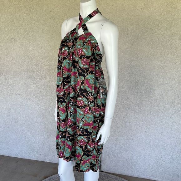 Nieves Lavi Halter Dress - Picture 2 of 8